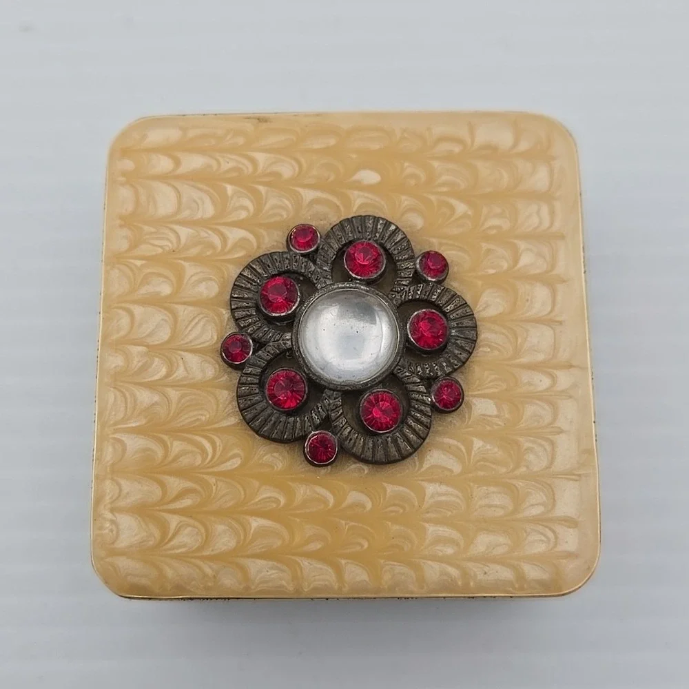 VTG Silver Plated‎ Trinket/ Pill Box Pearly Yellow Enamel w/ Velvet Lined Int.